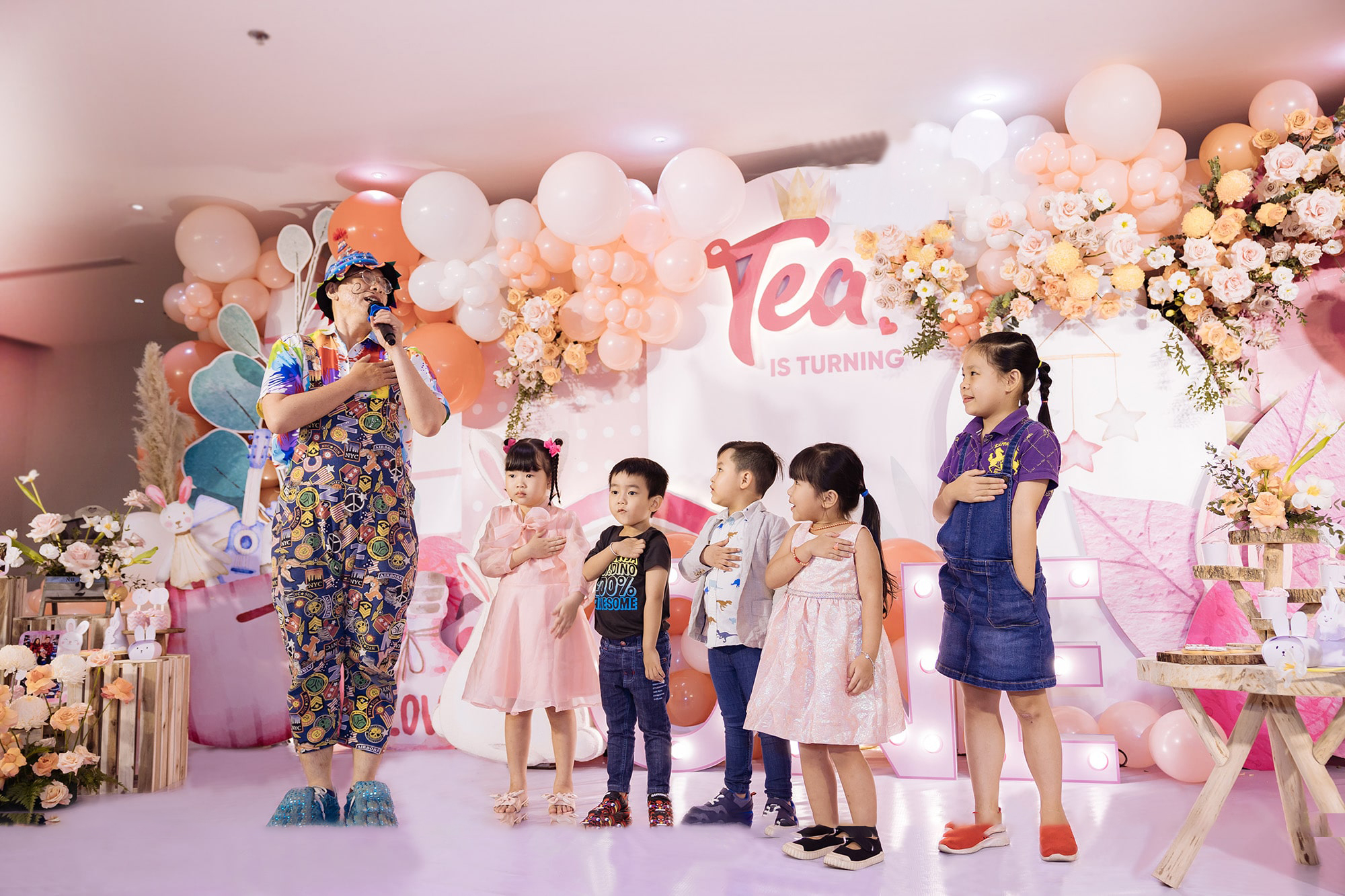 trang tri sinh nhat chu de tho 15